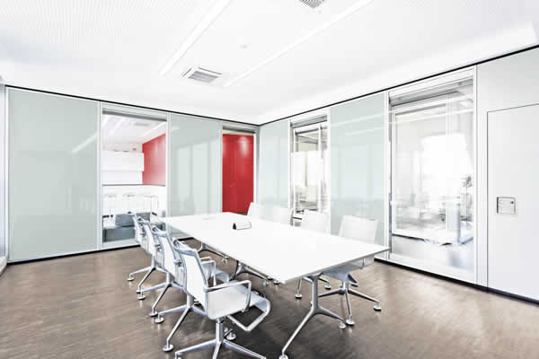 DEKO MV2 Glass - Dorma Variflex Glass - Mobile glazed partition with excellent sound reduction